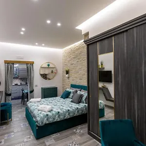 Na' Poesia Santa Chiara Ztl Apartment Naples